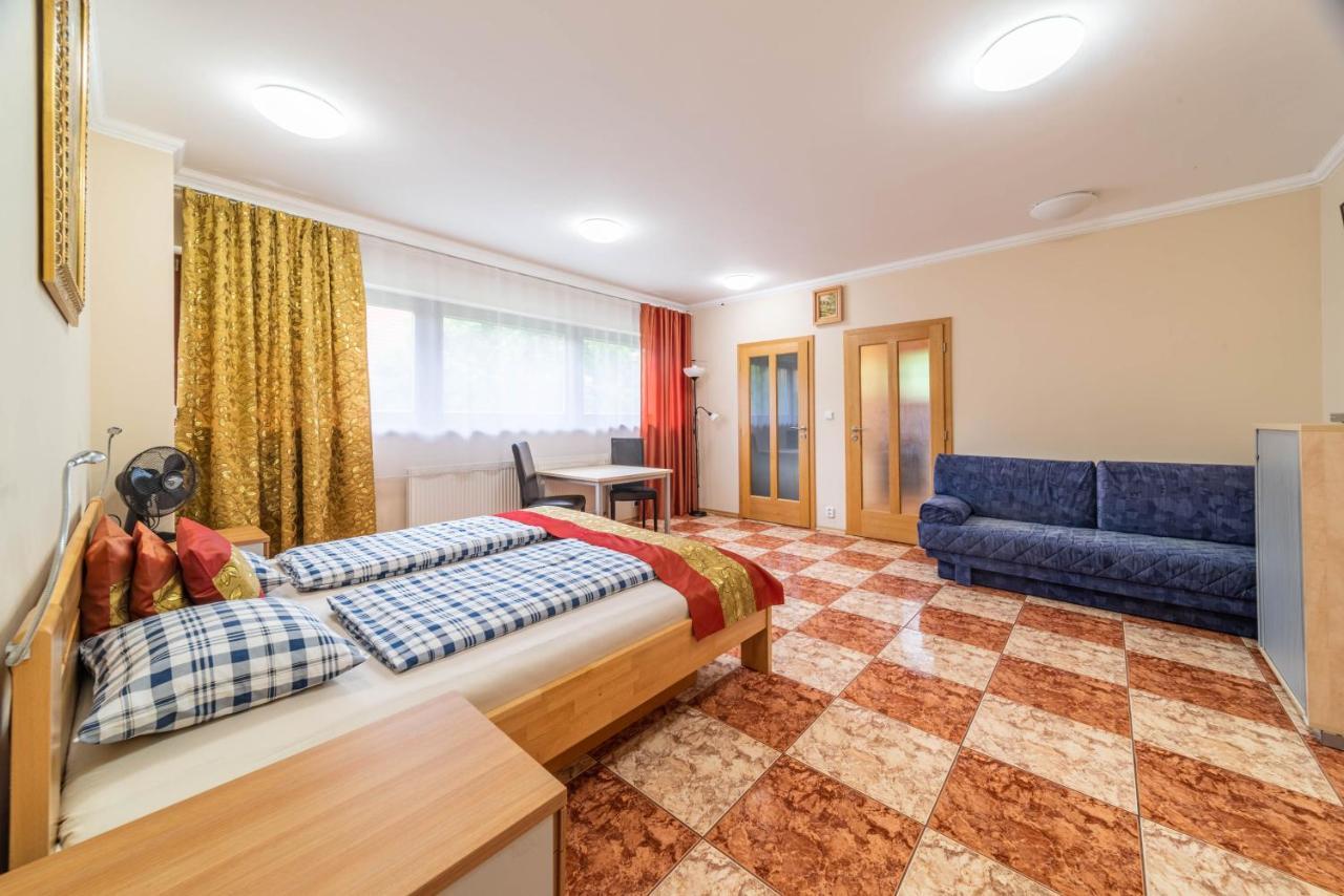 Apartman Blizko Centra Prahy Prague Extérieur photo